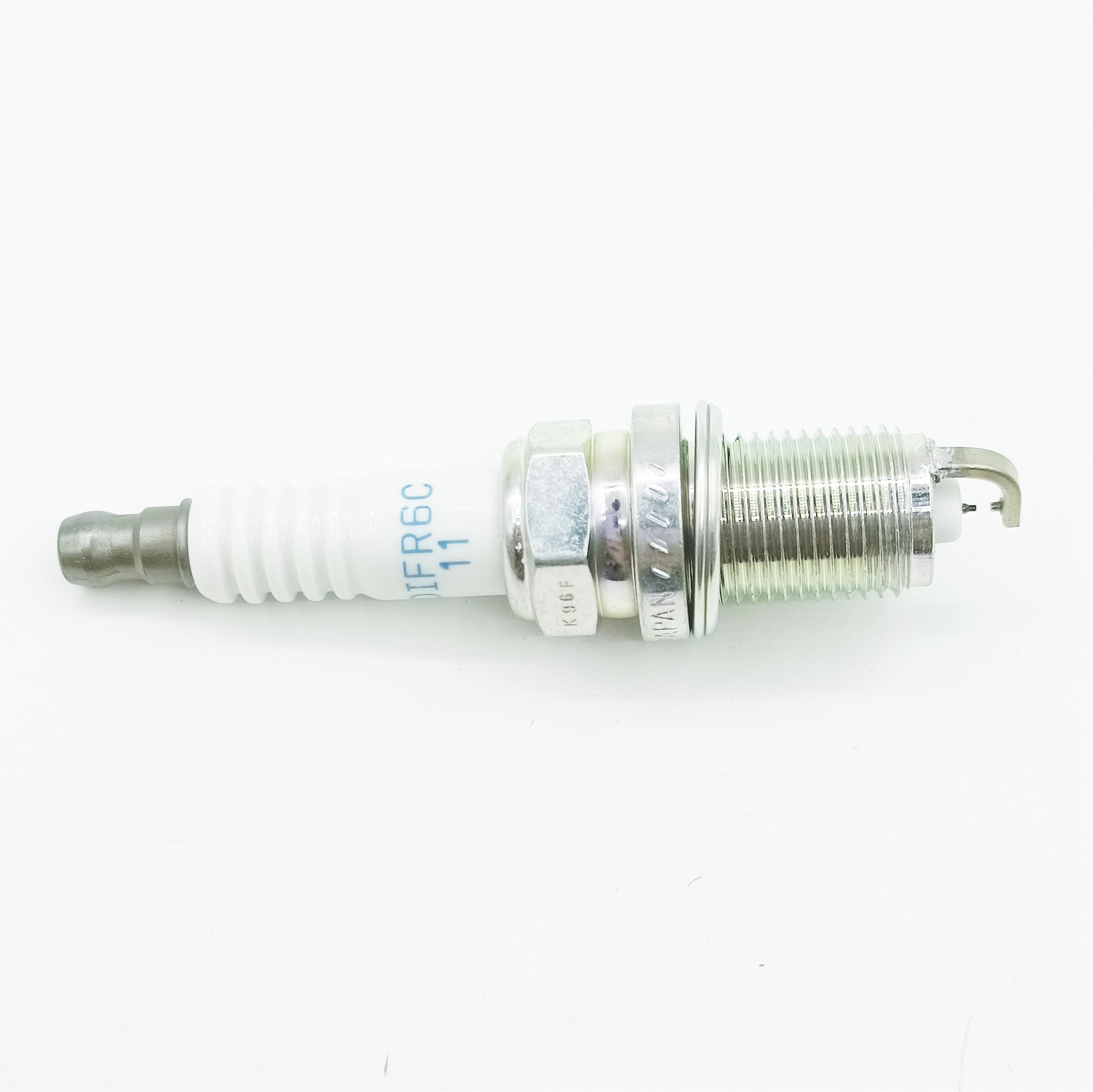 MS851358 MS851367 MS851368 MS851727 1822A002  1822A011 1822A022  1822A069 DIFR6C11 for Mitsubishi Pajero Speedster  Spark Plug